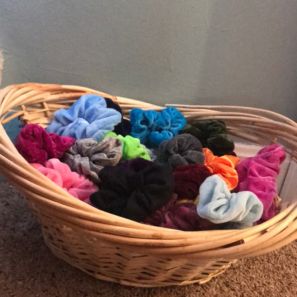 Mystery Pack of 3 scrunchies!